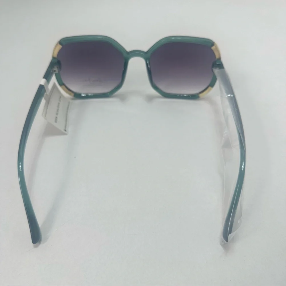 Sean John Emerald Green Vintage Retro Style Sunglasses w/ Gradient UV Lenses NWT